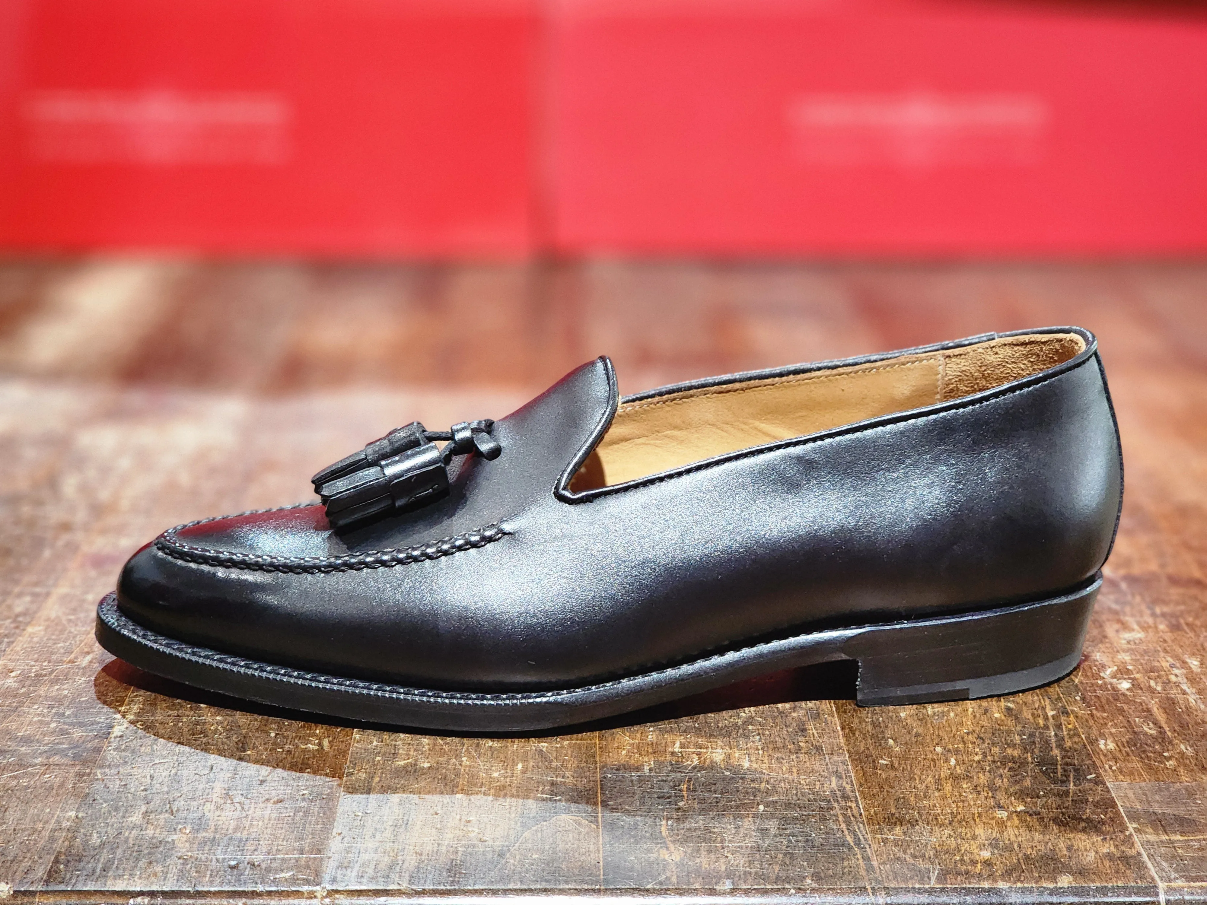 Leschi - Black Calf - SAMPLE - Grade 1