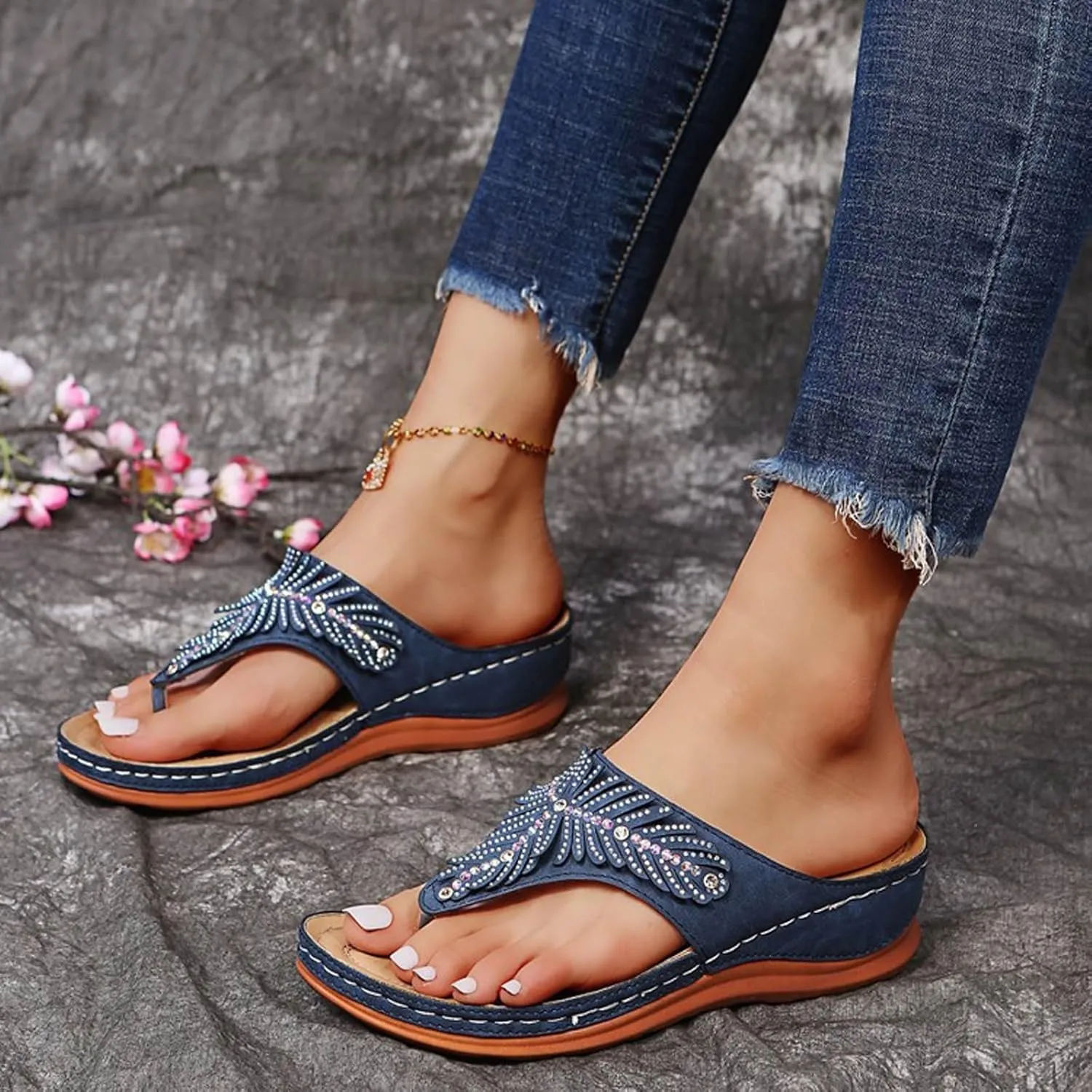 Orthopedic Flip Flops for Women 2025 Dressy Summer Comfortable Sandals with Arch Support Orthotic Wedge Walking Slippers Anti-Slip Breathable Sandals Beach Leather Slides